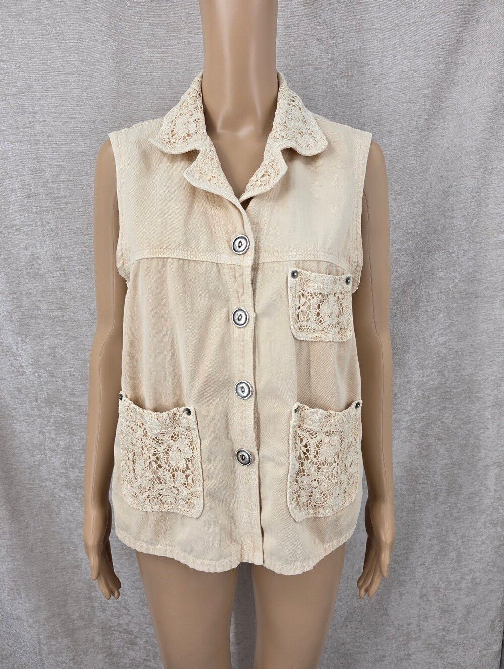 Vintage Sleeveless Crochet Lace Trim Button Front Denim Vest Cream